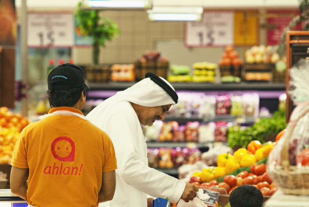 Electronic Market UAE. Jones the Grocer Dubai. Grandiose supermarket Dubai. Marketing uae